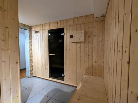 Chalet familial spacieux avec spa, sauna et salle de jeux - Photo 17