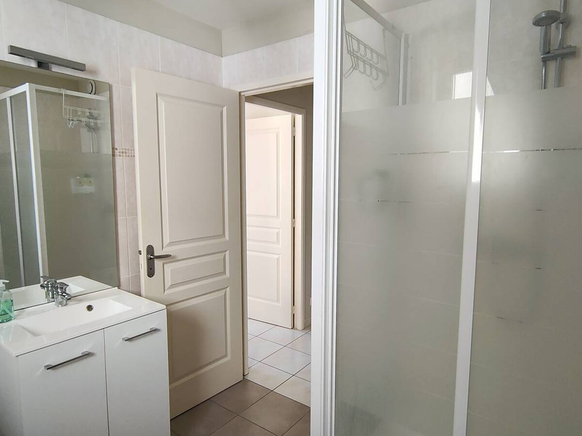 F3 centre-ville Amélie-les-Bains, 100m des thermes - Photo 15