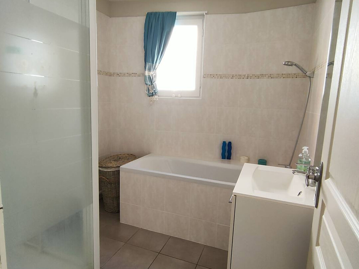 F3 centre-ville Amélie-les-Bains, 100m des thermes - Photo 16