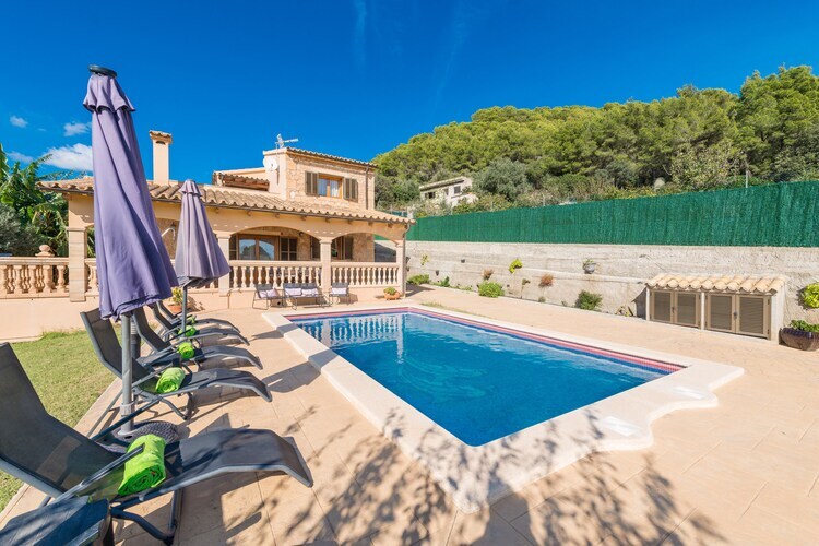 Villa Solluna : piscine & véranda vue montagnes - Photo 2