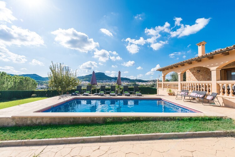 Villa Solluna : piscine & véranda vue montagnes - Photo 4