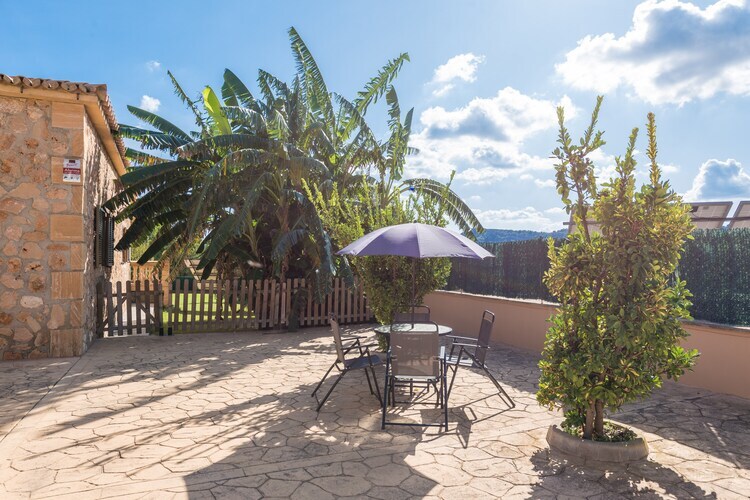Villa Solluna : piscine & véranda vue montagnes - Photo 6