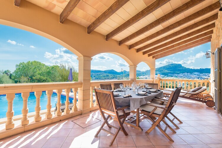Villa Solluna : piscine & véranda vue montagnes - Photo 7