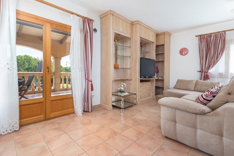 Villa Solluna : piscine & véranda vue montagnes - Photo 10