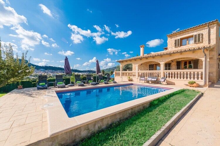 Villa Solluna : piscine & véranda vue montagnes - Photo 28
