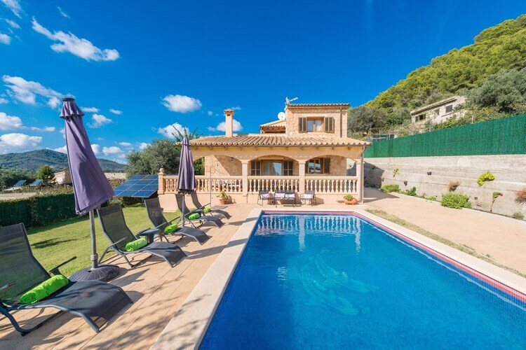 Villa Solluna : piscine & véranda vue montagnes - Photo 30
