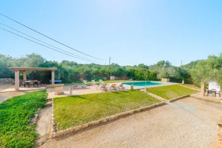 Villa Es Figueral à Campos : piscine 6x10m et jardin : photo 10