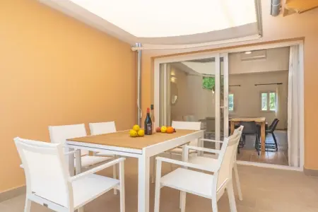 Villa Can Moreu, piscine et vue Sierra de Tramuntana : photo 5