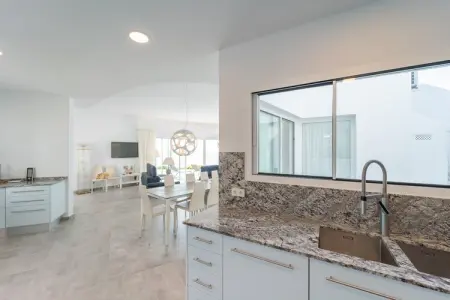 Villa Gaudina – 6 chambres, piscine infinie aux Baléares : photo 24
