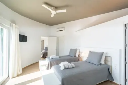 Villa Gaudina – 6 chambres, piscine infinie aux Baléares : photo 28