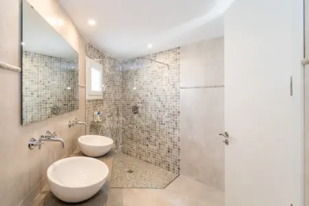 Villa Gaudina – 6 chambres, piscine infinie aux Baléares : photo 33
