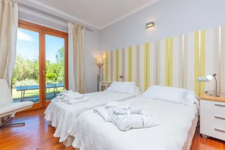 Villa Golf Marina aux Baléares, piscine et jacuzzi : photo 18