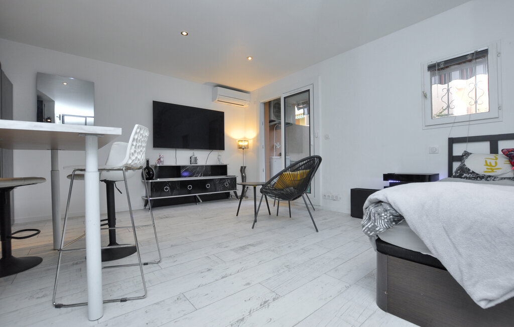 Appartement 30 m² proche plage à Sainte-Maxime - Photo 3