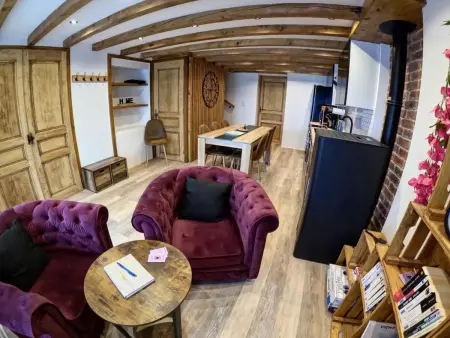 Location gite à Saint Nicolas des Biefs, Gîte paisible au cœur de la montagne bourbonnaise, animaux acceptés