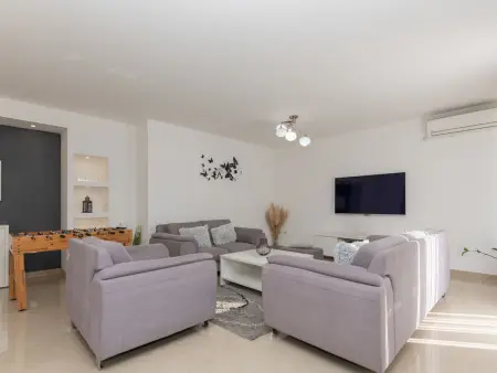 Maison Bilić à Imotski : piscine chauffée et 5 chambres : photo 13