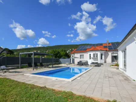 Maison Bilić à Imotski : piscine chauffée et 5 chambres : photo 15