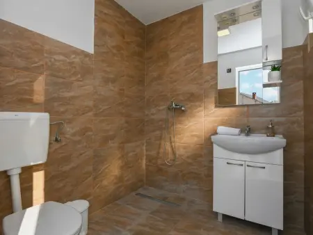 Maison Bilić à Imotski : piscine chauffée et 5 chambres : photo 22