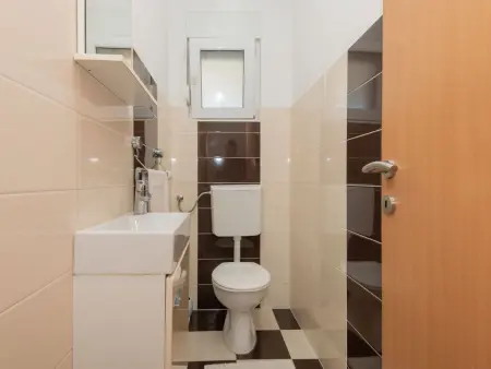 Maison Bilić à Imotski : piscine chauffée et 5 chambres : photo 28