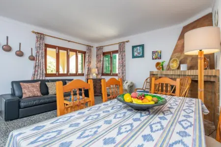 Villa Calamari aux Baléares, piscine privée à Portocolom : photo 12