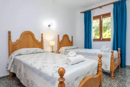 Villa Calamari aux Baléares, piscine privée à Portocolom : photo 24