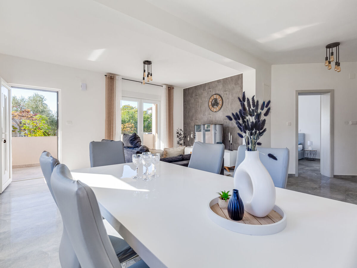 Maison Aria – 8 pers., piscine à 900 m de Sukošan - Photo 3