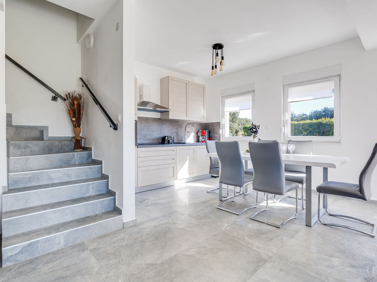 Maison Aria – 8 pers., piscine à 900 m de Sukošan - Photo 9