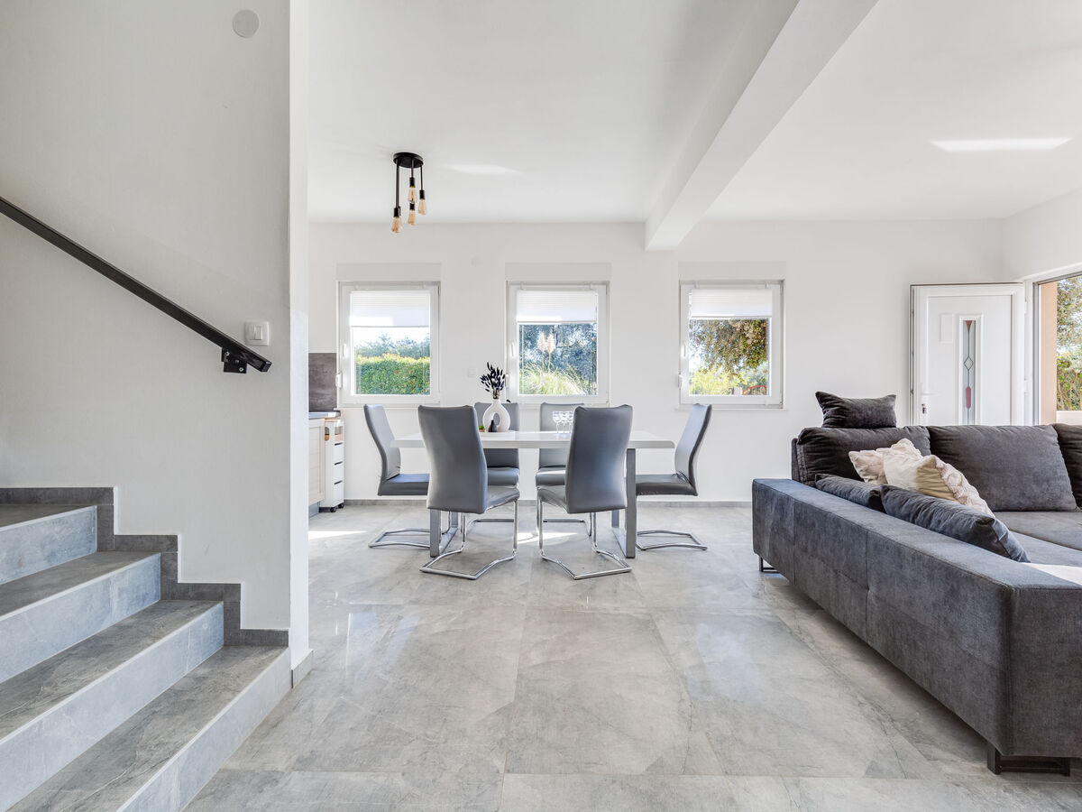Maison Aria – 8 pers., piscine à 900 m de Sukošan - Photo 16