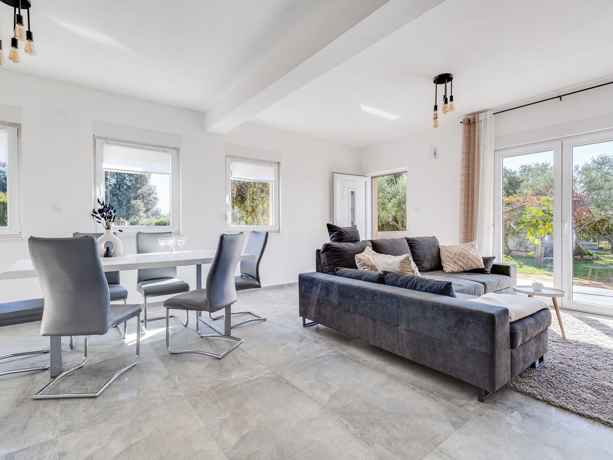 Maison Aria – 8 pers., piscine à 900 m de Sukošan - Photo 17