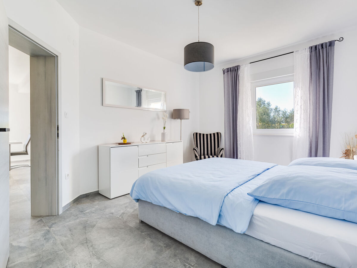 Maison Aria – 8 pers., piscine à 900 m de Sukošan - Photo 19