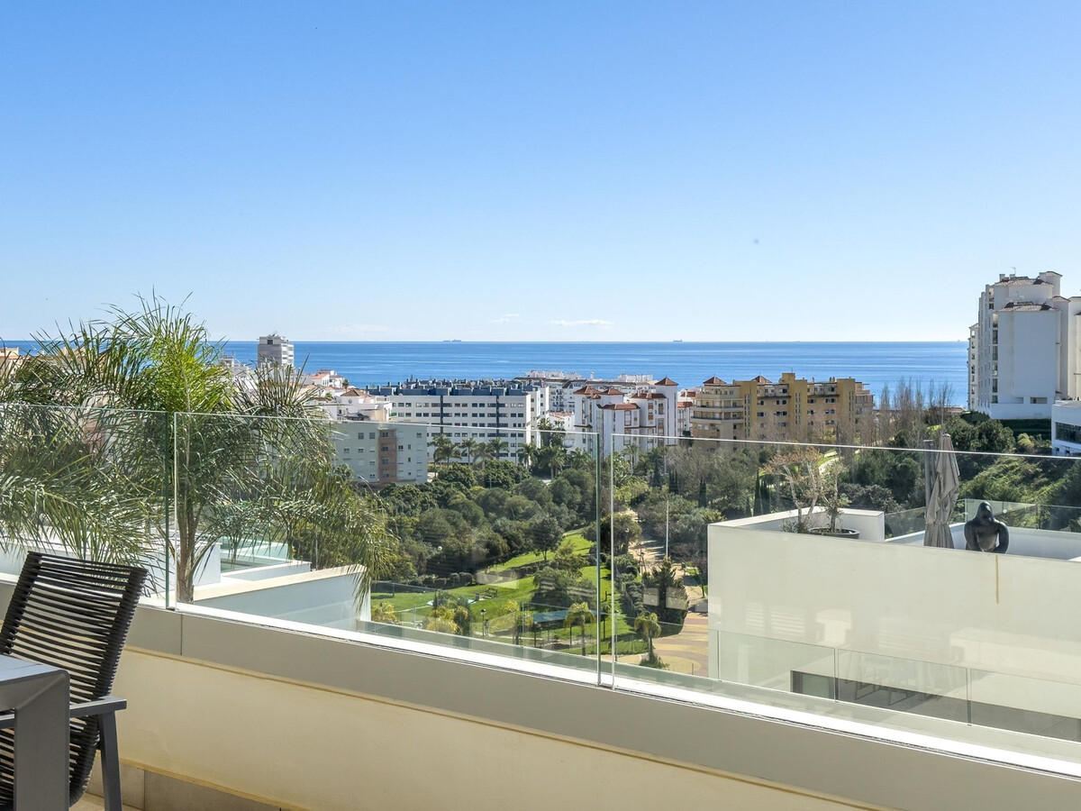 Appartement neuf vue mer avec terrasse et piscine à Estepona - Photo 10