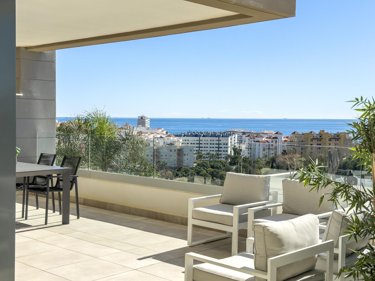 Appartement neuf vue mer avec terrasse et piscine à Estepona - Photo 16
