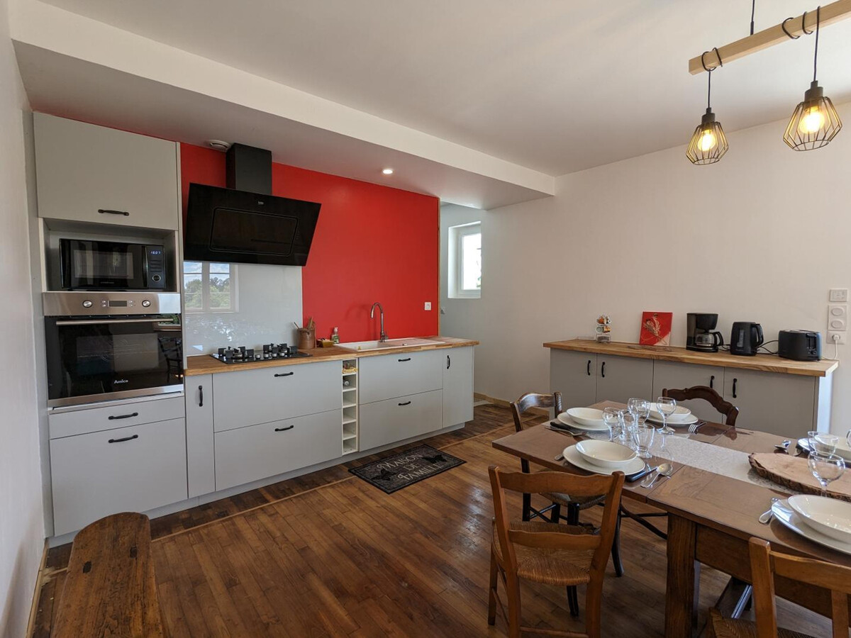 Gîte 14 pers., 5 chambres, piscine chauffée à Montbron - Photo 8