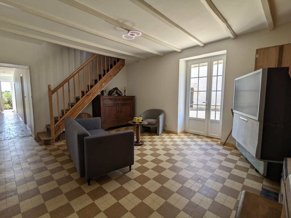 Gîte 14 pers., 5 chambres, piscine chauffée à Montbron - Photo 10
