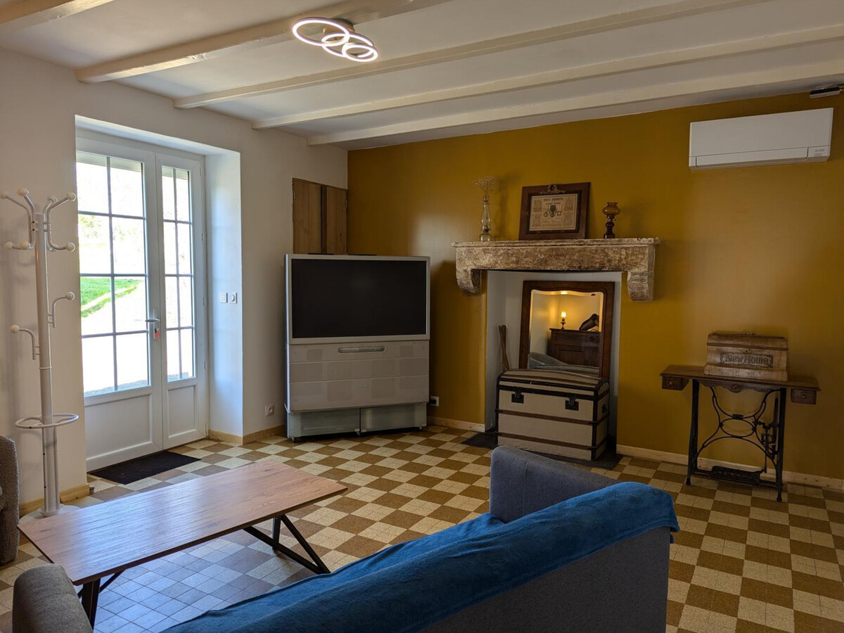 Gîte 14 pers., 5 chambres, piscine chauffée à Montbron - Photo 12