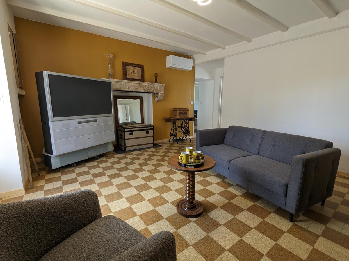 Gîte 14 pers., 5 chambres, piscine chauffée à Montbron - Photo 13