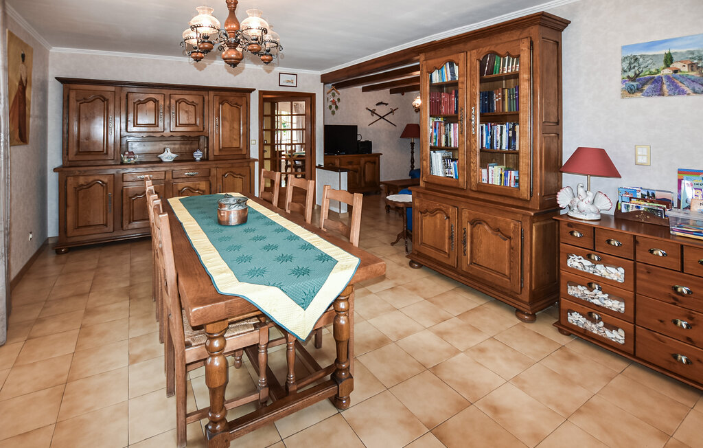 Maison 4 chambres avec piscine intérieure en Provence - Photo 3