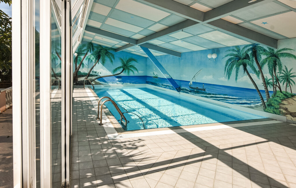 Maison 4 chambres avec piscine intérieure en Provence - Photo 9