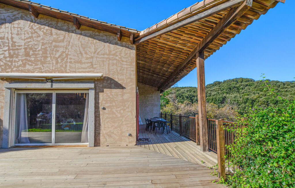 Grande maison familiale en Corse, vue panoramique montagne - Photo 1