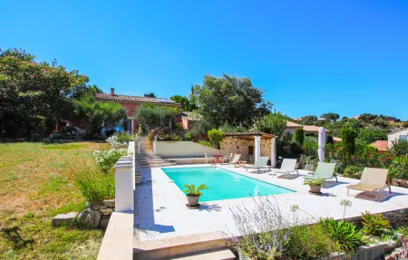 Maison provençale avec piscine privée à Rochefort du Gard : photo 10