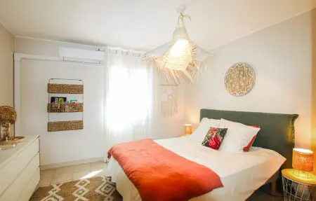 Maison provençale avec piscine privée à Rochefort du Gard : photo 25