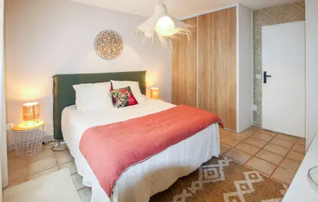 Maison provençale avec piscine privée à Rochefort du Gard : photo 26