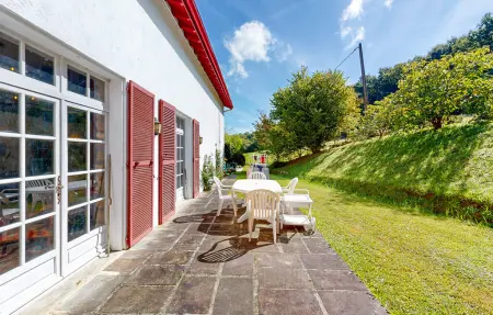Maison basque 8 chambres avec piscine et court de tennis : photo 3