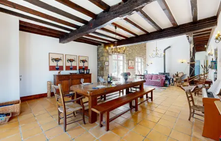 Maison basque 8 chambres avec piscine et court de tennis : photo 6