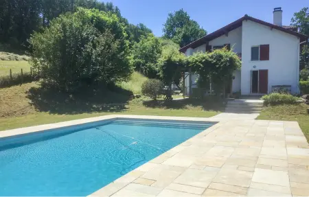 Maison basque 8 chambres avec piscine et court de tennis : photo 10