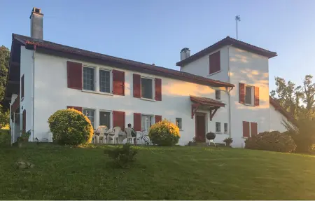 Maison basque 8 chambres avec piscine et court de tennis : photo 15