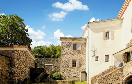 Maison en pierre aux Monts d'Ardèche, 6 personnes : photo 2