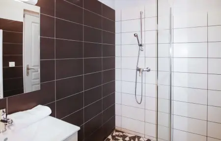 Maison en pierre aux Monts d'Ardèche, 6 personnes : photo 19