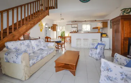 Maison 3 chambres Prunete, plage à 300 m : photo 4