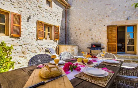 Cleda del Rey, maison en pierre de 800 ans à Llubi : photo 16