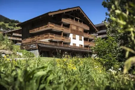 Location appartement à LA CLUSAZ, Appartement à La Clusaz avec piscine & sauna